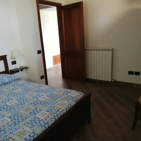 Rosa With 2 Bedrooms And Outdoor Shared Pool アパート Monte Molino